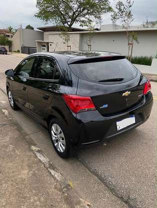CHEVROLET-ONIX-2016