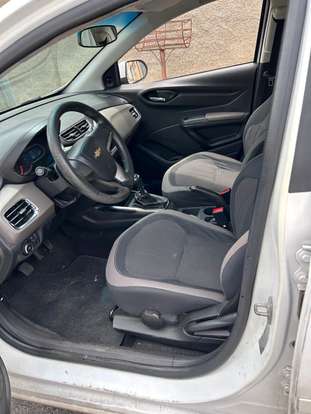 CHEVROLET-PRISMA-2015