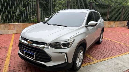 CHEVROLET-TRACKER-2023