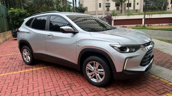 CHEVROLET-TRACKER-2023