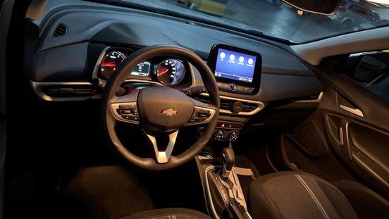 CHEVROLET-TRACKER-2023