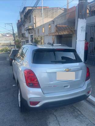 CHEVROLET-TRACKER-2018