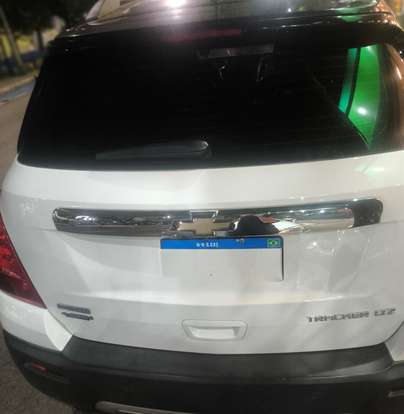 CHEVROLET-TRACKER-2016