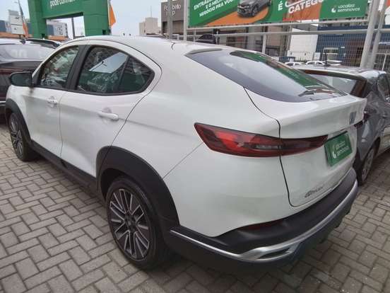 FIAT-FASTBACK-2025