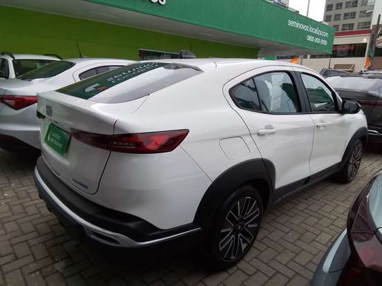 FIAT-FASTBACK-1.0 TURBO 200 HYBRID AUDACE CVT FIAT-FASTBACK-2025
