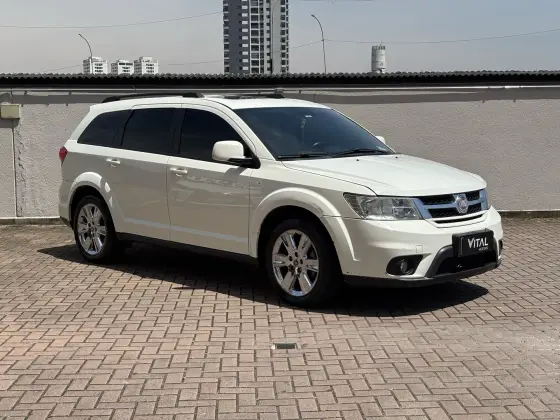 FIAT FREEMONT 2.4 PRECISION 16V GASOLINA 4P AUTOMÁTICO