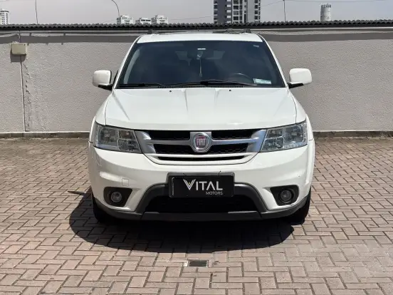 FIAT-FREEMONT-2.4 PRECISION 16V GASOLINA 4P AUTOMÁTICO FIAT-FREEMONT-2012