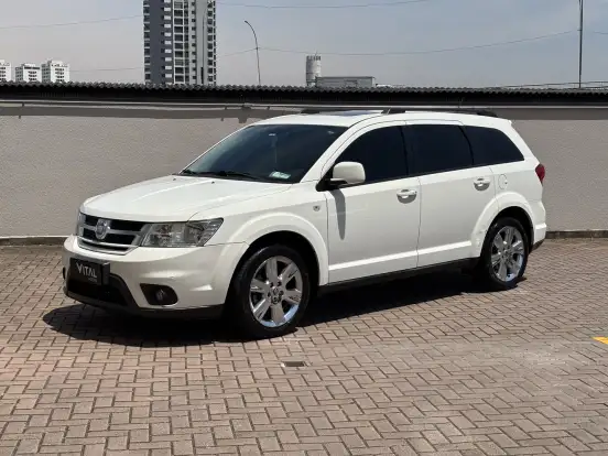 FIAT-FREEMONT-2.4 PRECISION 16V GASOLINA 4P AUTOMÁTICO FIAT-FREEMONT-2012