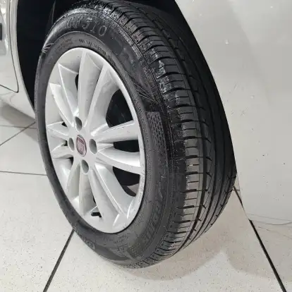 FIAT-PALIO-1.6 MPI ESSENCE 16V FLEX 4P AUTOMATIZADO FIAT-PALIO-2014