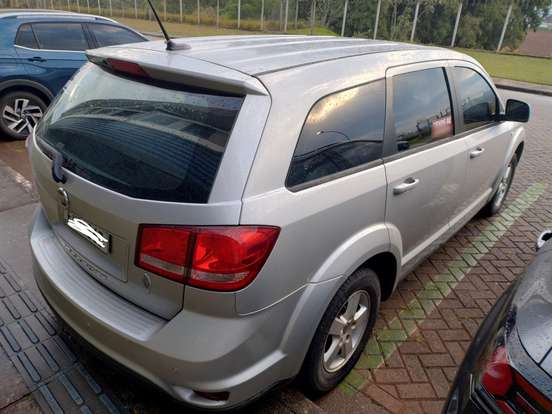 FIAT-FREEMONT-2.4 EMOTION 16V GASOLINA 4P AUTOMÁTICO FIAT-FREEMONT-2011
