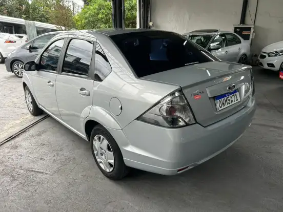 FORD-FIESTA-1.6 ROCAM SEDAN 8V FLEX 4P MANUAL FORD-FIESTA-2013