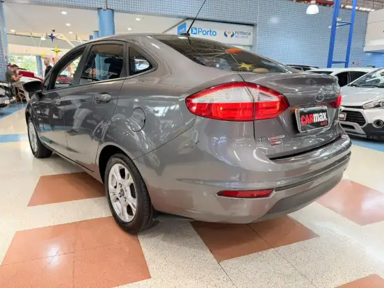 FORD-FIESTA-2014