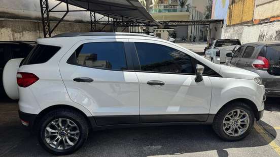 FORD-ECOSPORT-2014