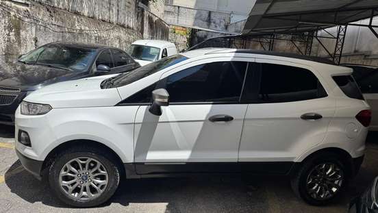 FORD-ECOSPORT-2014