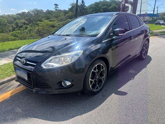 FORD-FOCUS-2015