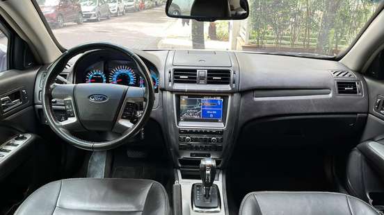 FORD-FUSION-2011
