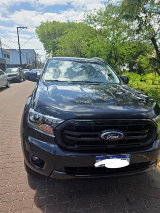 FORD RANGER 2.2 BLACK 4X2 CD 16V DIESEL 4P AUTOMÁTICO