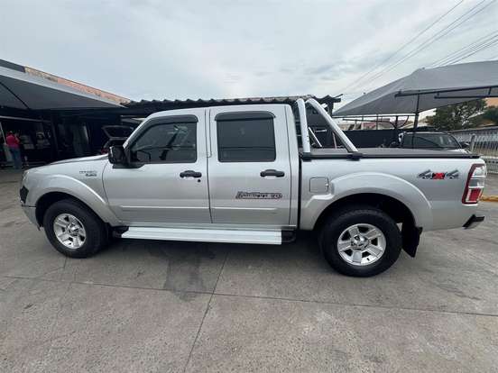 FORD-RANGER-2011