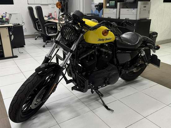HARLEY-DAVIDSON-SPORTSTER XL 883 R HARLEY-DAVIDSON-SPORTSTER XL 883 R-2011