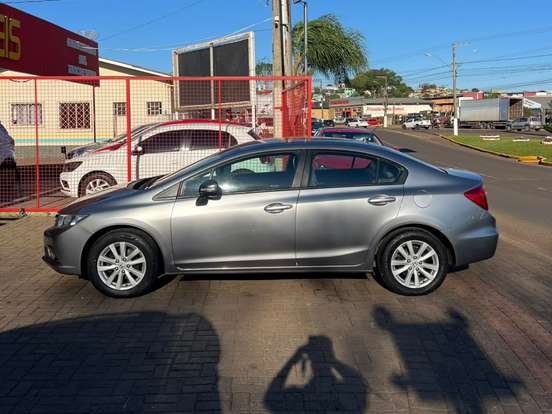 HONDA-CIVIC-1.8 LXS 16V FLEX 4P AUTOMÁTICO HONDA-CIVIC-2013