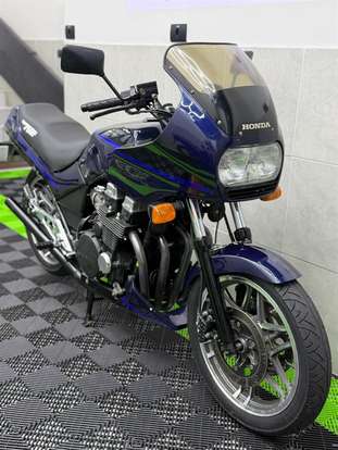 HONDA-CBX 750 FOUR-1989