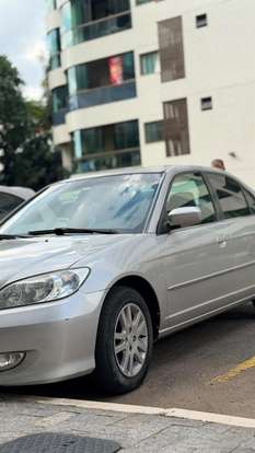 HONDA-CIVIC-2005