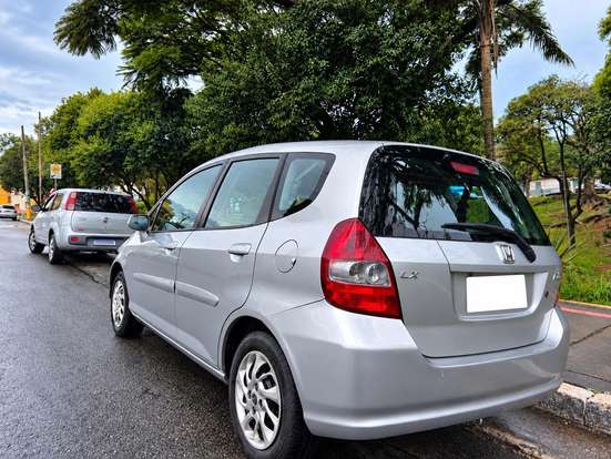 HONDA-FIT-2004