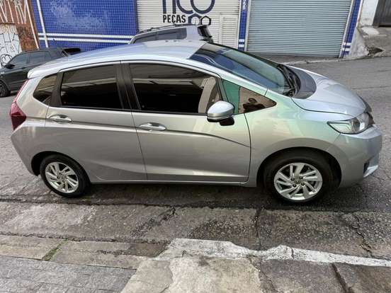 HONDA-FIT-2016