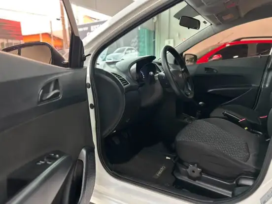 HYUNDAI-HB20-2018