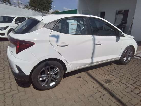 HYUNDAI-HB20-1.0 TGDI FLEX COMFORT PLUS AUTOMÁTICO HYUNDAI-HB20-2025