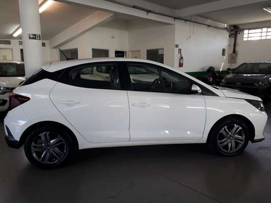 HYUNDAI-HB20-2024