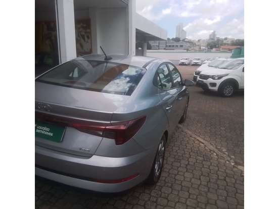 HYUNDAI-HB20S-2024