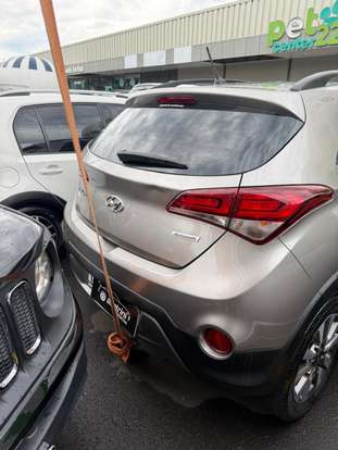 HYUNDAI-HB20X-2017