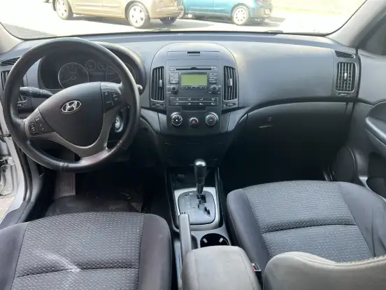 HYUNDAI-I30-2009