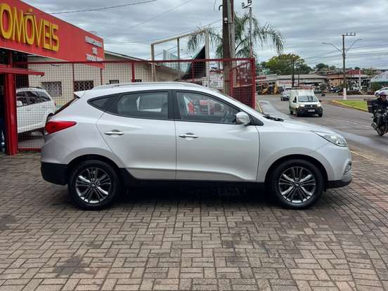 HYUNDAI-IX35-2.0 MPFI GL 16V FLEX 4P AUTOMÁTICO HYUNDAI-IX35-2017