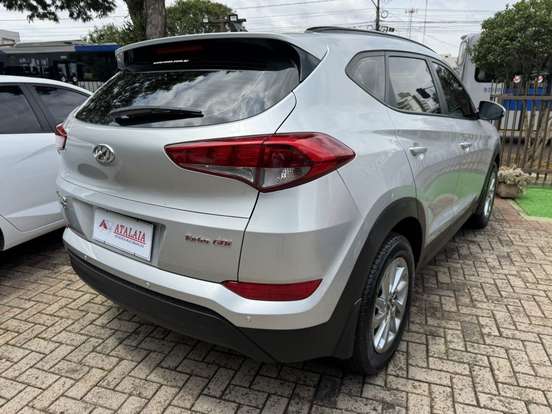 HYUNDAI-TUCSON-2020