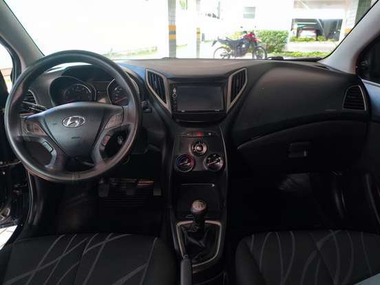 HYUNDAI-HB20-2015