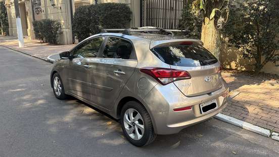 HYUNDAI-HB20-2018