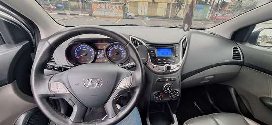 HYUNDAI-HB20-2013