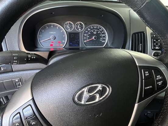 HYUNDAI-I30-2.0 MPFI GLS 16V GASOLINA 4P AUTOMÁTICO HYUNDAI-I30-2011