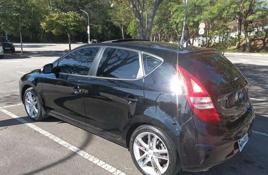 HYUNDAI-I30-2011