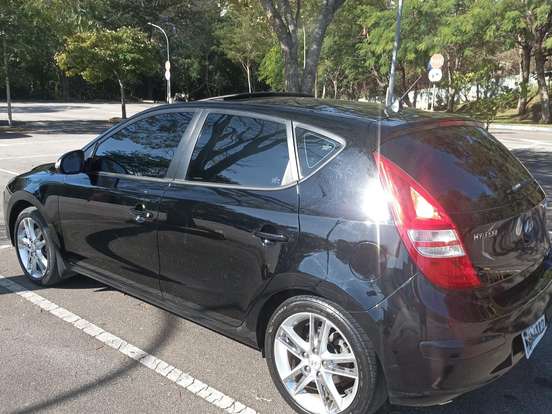 HYUNDAI-I30-2.0 MPFI GLS 16V GASOLINA 4P AUTOMÁTICO HYUNDAI-I30-2011