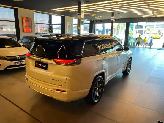 JEEP-COMMANDER-2021