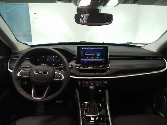 JEEP-COMMANDER-2025