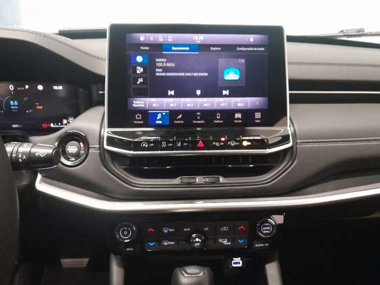 JEEP-COMMANDER-2025