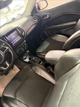 JEEP-COMPASS-2021