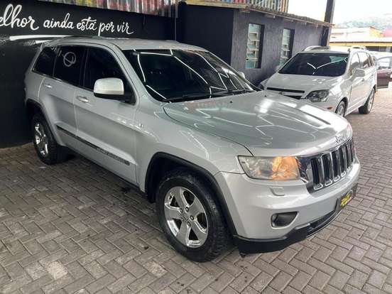 JEEP-GRAND CHEROKEE-3.6 LAREDO 4X4 V6 24V GASOLINA 4P AUTOMÁTICO JEEP-GRAND CHEROKEE-2011