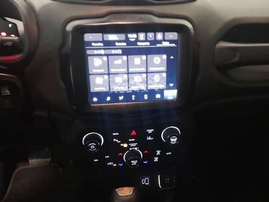 JEEP-RENEGADE-2024