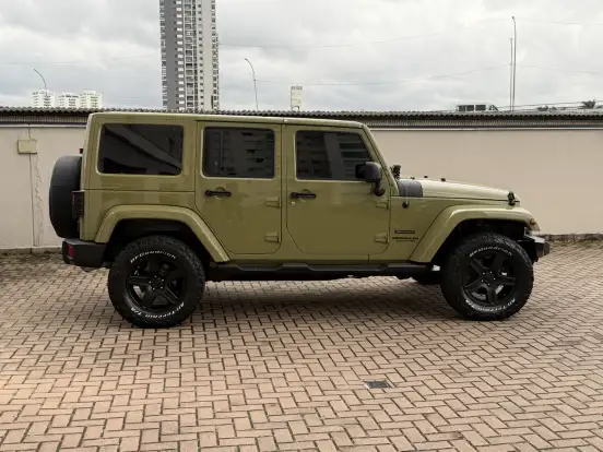 JEEP-WRANGLER-2012