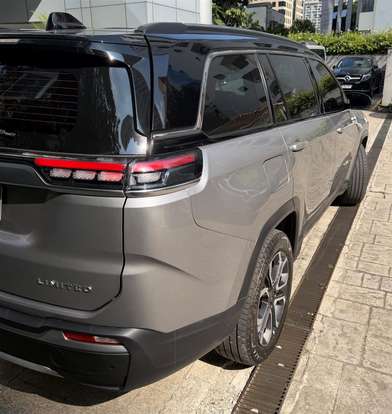 JEEP-COMMANDER-2022